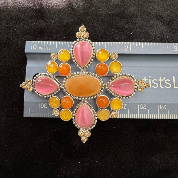 Vintage Maltese Cross Brooch - Picture 3 of 3